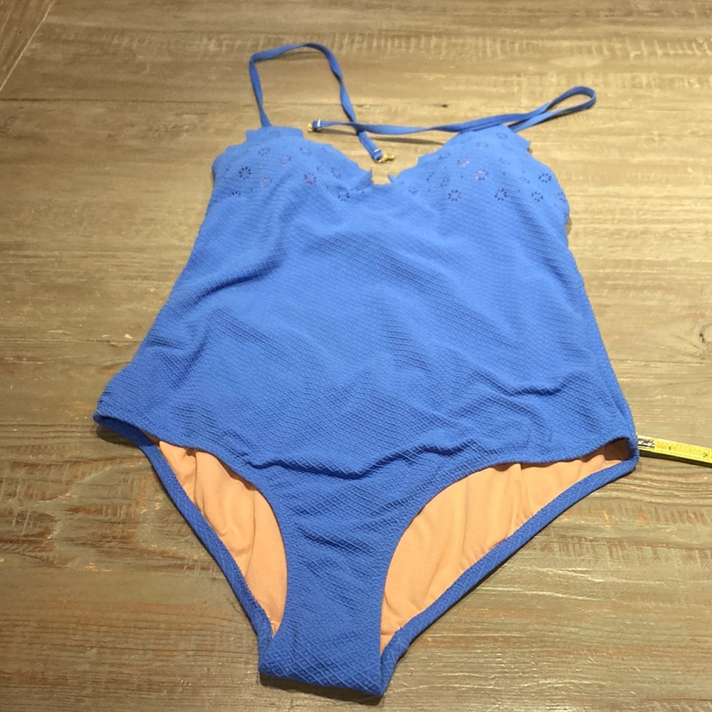 One pc bathing suit